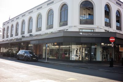 241116Napier2744-w.jpg