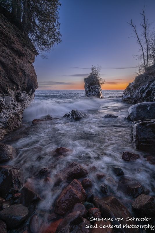 Little Sea stack at  Tettegouche State park 2