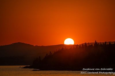 Sunset in Grand Marais behind the Sawtooth mountains 1