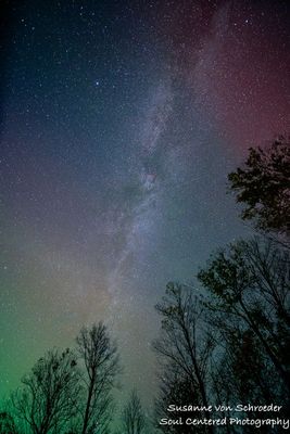 Milky Way with a red Arc and Aurora
