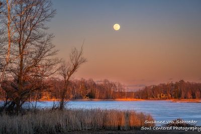 February full moon rising 2