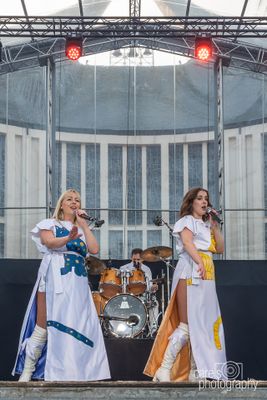 DiscoFever-2024011.jpg