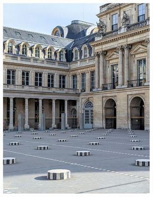 Les Colonnes de Buren at Palais Royal