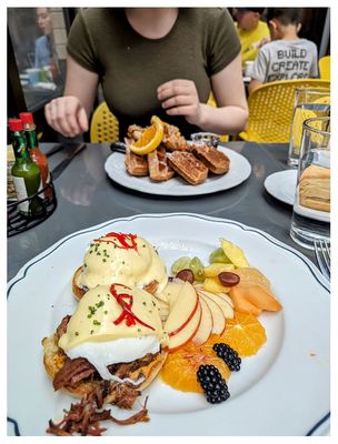 Breakfast at Screen Door