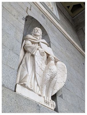 Almudena Cathedral balcony Evangelist statue
