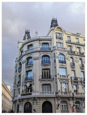 Plus Ultra building