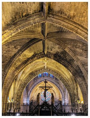 Seville Cathedral rooftop tour: Behind the high altar