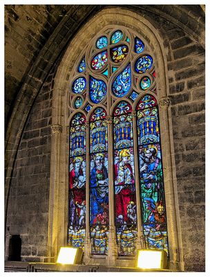Seville Cathedral rooftop tour: Up close look at the stained glass windows