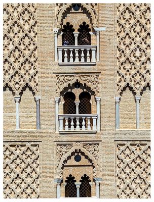 Seville Cathedral rooftop tour: Giralda bell tower details