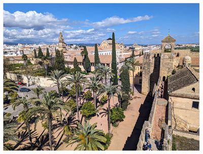 Alczar: Walkway view
