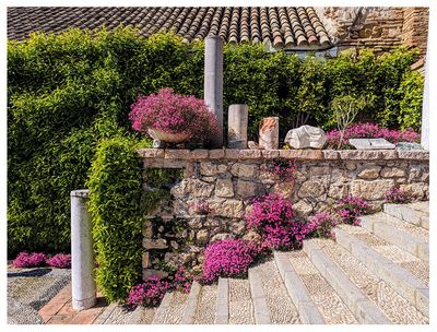 Alczar Gardens