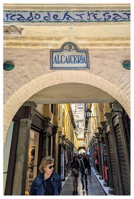 The Alcaicera