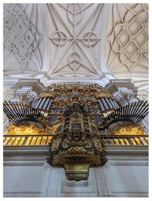 Granada Cathedral organ