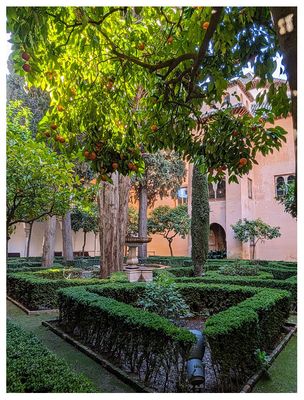 The Alhambra: Patio de la Lindaraja