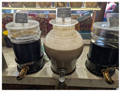 Tahin and grape molasses
