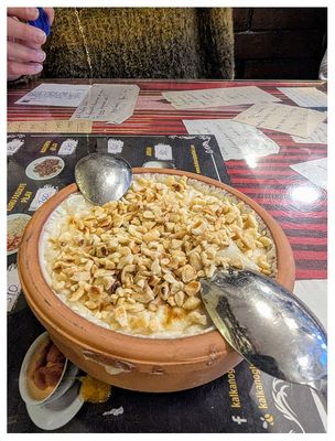 Tarihi Kalkanoglu Pilavi: sütlaç dessert