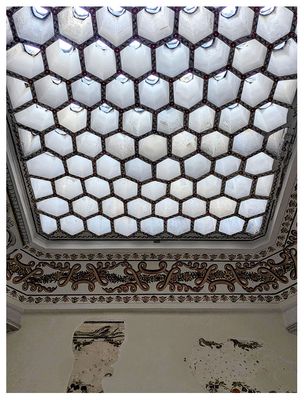 Elephant's Eyes glass ceiling