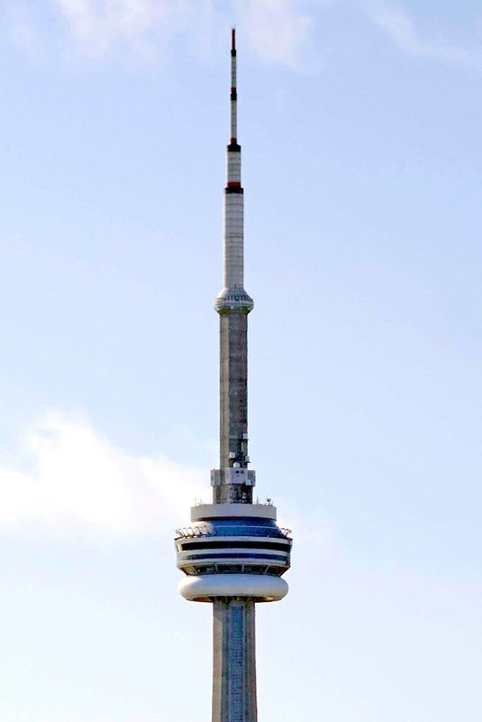 central crop of full size image @f4 NEX5