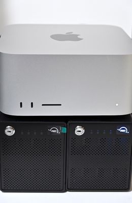 Mac Studio (M2 Ultra)