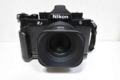 Nikon Zf + Z 26mmF/2.8 + Haoge hood @f8 Z7