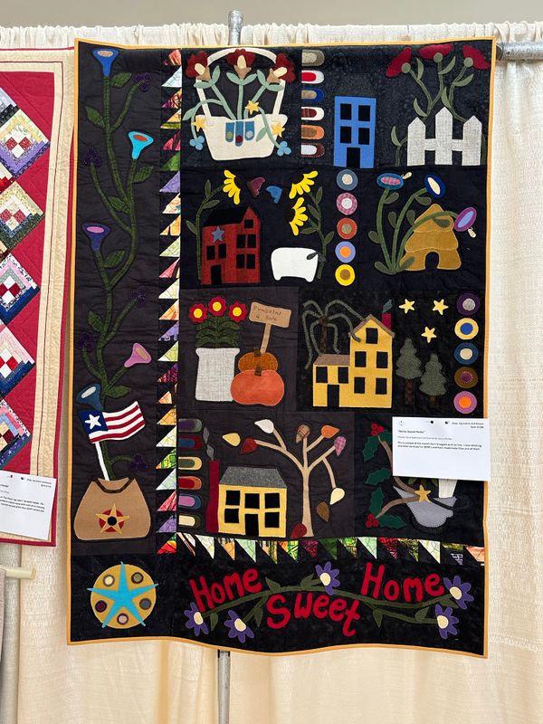 Quilt 246 by Leona Phillips - Home Sweet Home