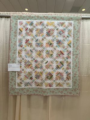 Quilt 25 by Christine Gambin - Scrappy Pineapple