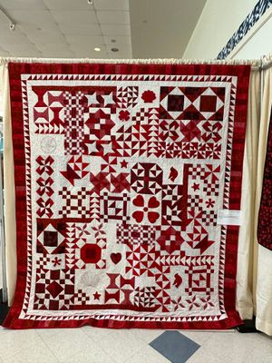 Quilt 189 by Susan Traynor - Ruby Jubilee