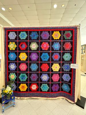 Quilt 221 by Arlene Parkhurst - Kaffe Fassetts Flowers & Hexagons
