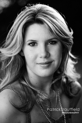ellen_43 bw.jpg