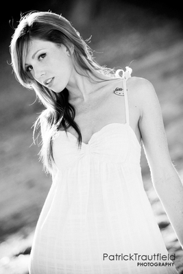 laura_30 bw.jpg
