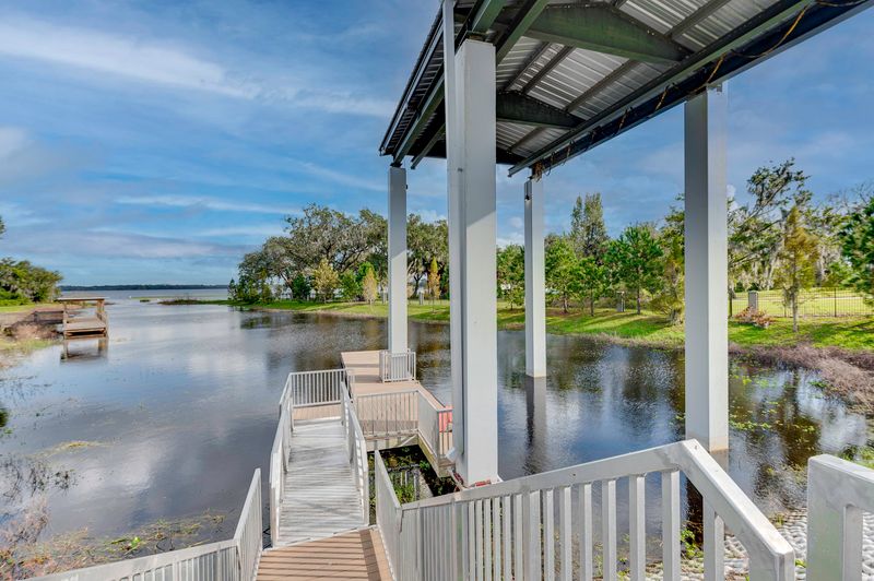 AlligatorLakeBoatLift1.jpg