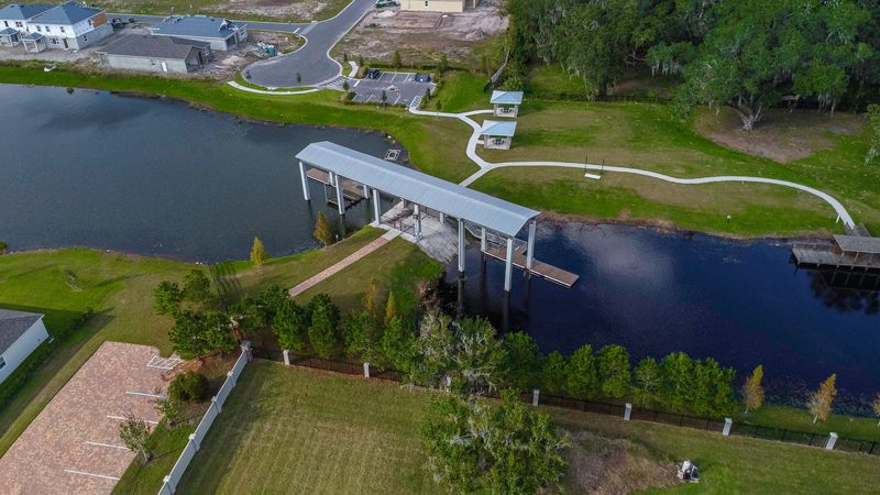 AlligatorLakeBoatLift2.jpg