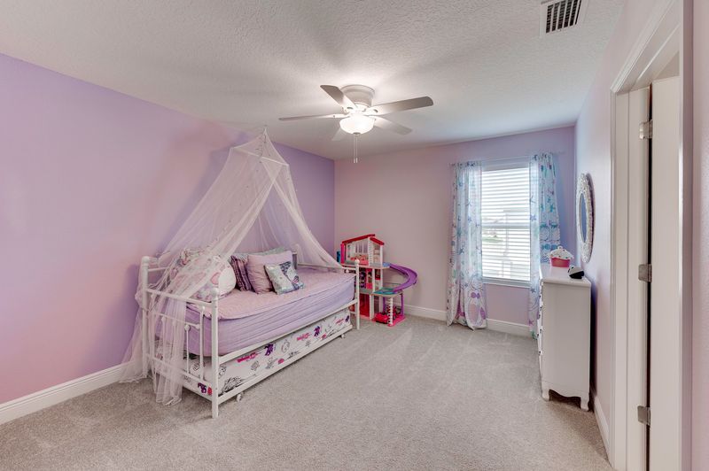Bedroom4.jpg