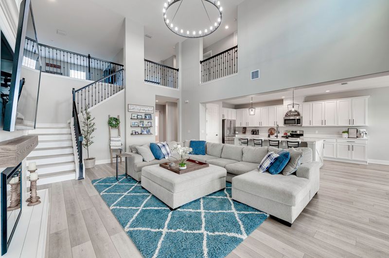 FamilyRoom4.jpg