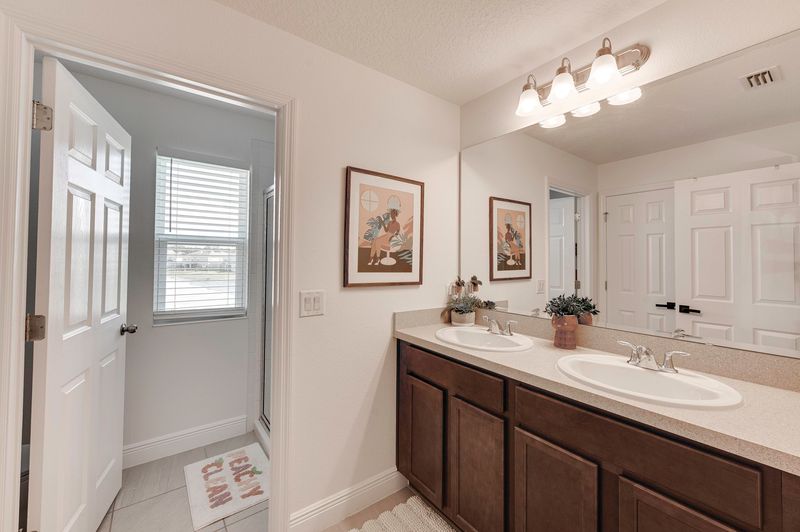 UpstairsBathroom2.jpg