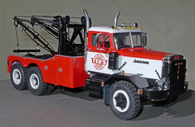 Autocar Wrecker