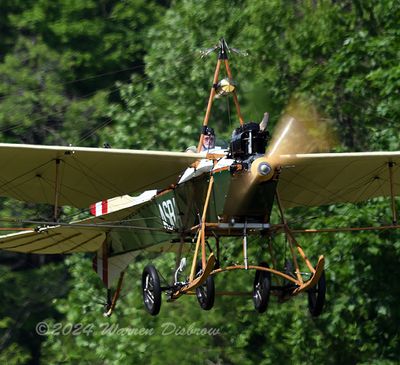 Z92_1932.jpg