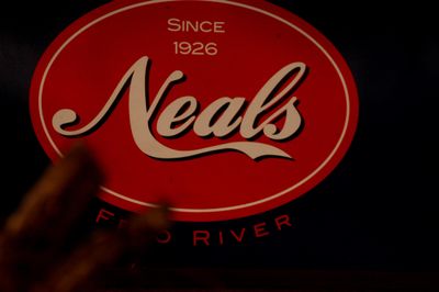 325county.neals.JPG