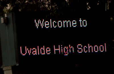 89countyUvaldeHighSchool.JPG