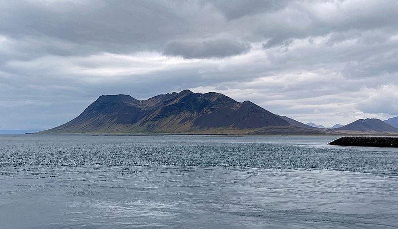 Matadifjall, de bergketen langs de Kolgrafarfjrur