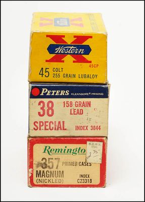old_ammo_boxes_05_2545.jpg