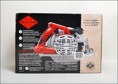 skill_saw_01_0989.jpg