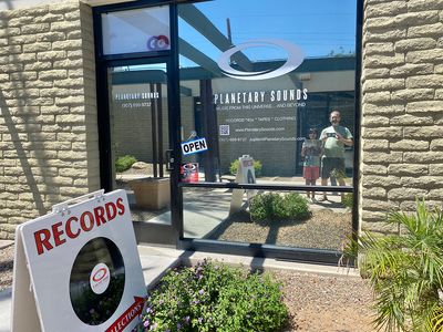 New Record Store With Lincoln -- May 29, 2024