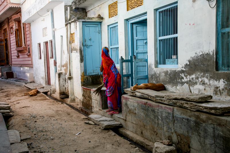 Sweeping the Streets, Nimaj, India