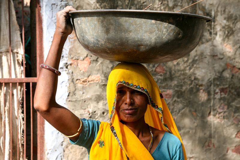 Woman Carrying, Tordi Garh, India