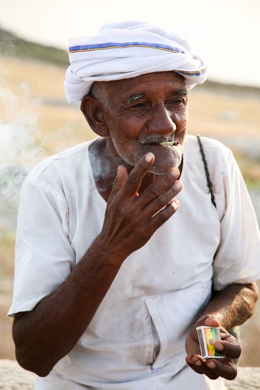 Cigarettes and Photographs, near Tordi Garh, India