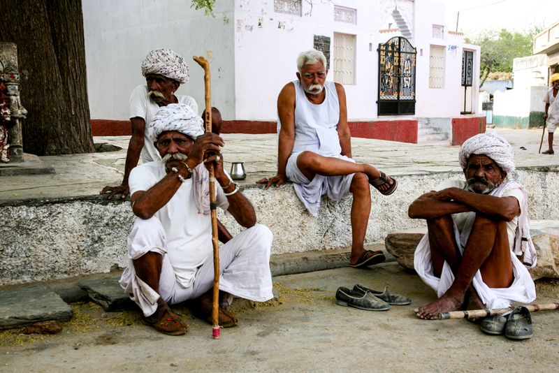 Watching the Cricket, near Nimaj, India
