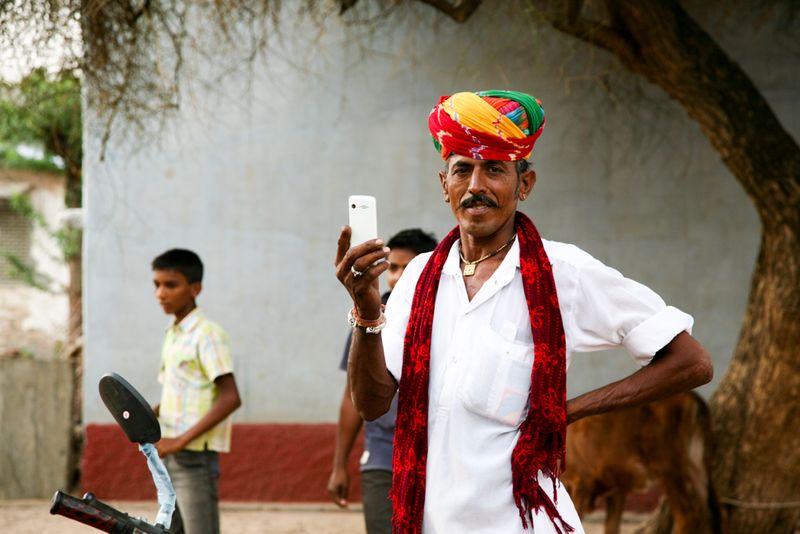 Recording the Cricket, near Nimaj, India