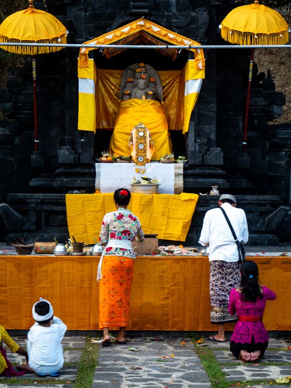 Taking Offerings to the Temple, Bali, Indonesia