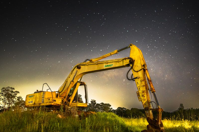 Digger Under the Southern Sky